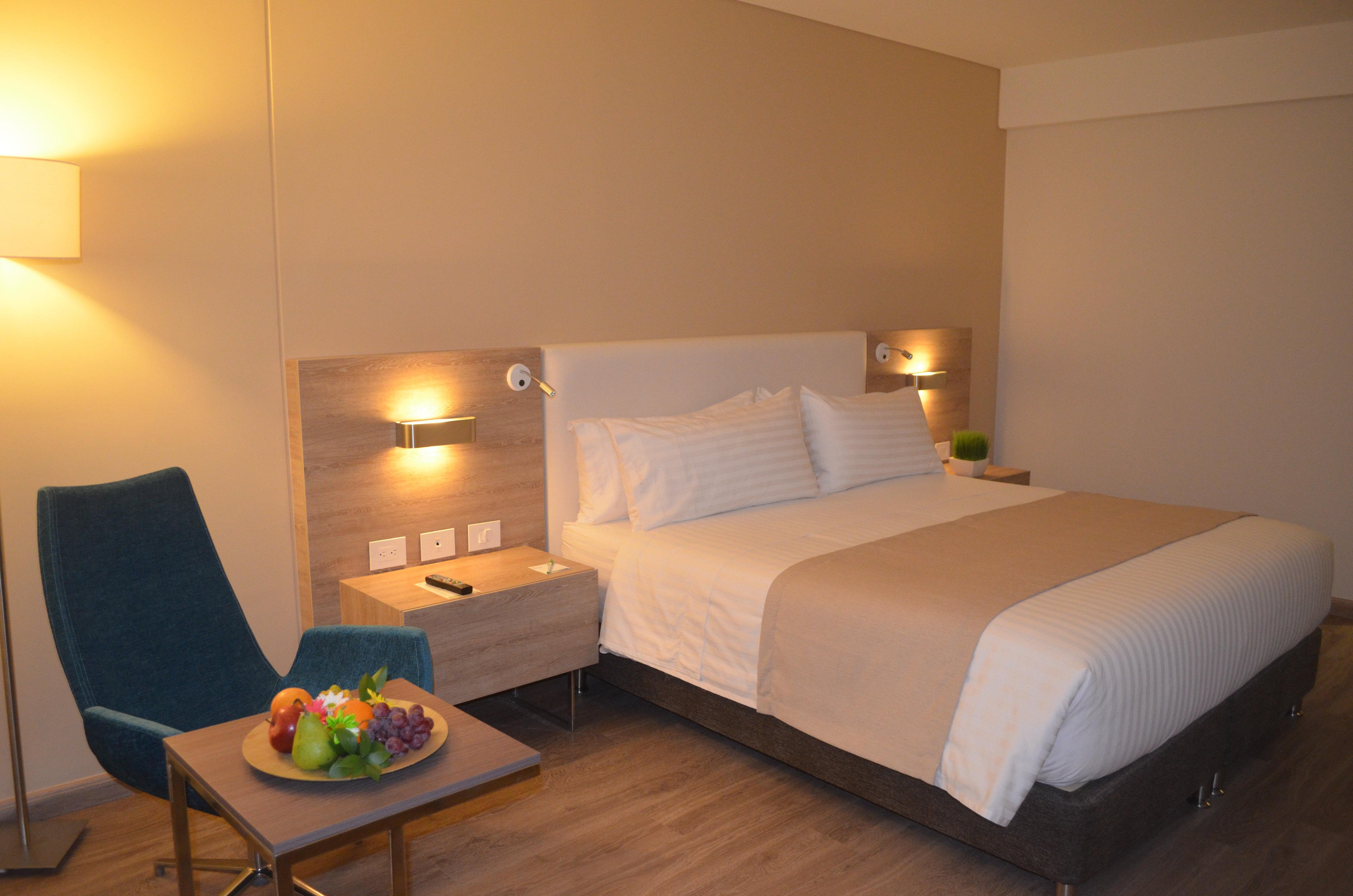 ฮอลิเดย์อินน์ กูกูตา ภายนอก รูปภาพ A room at the hotel